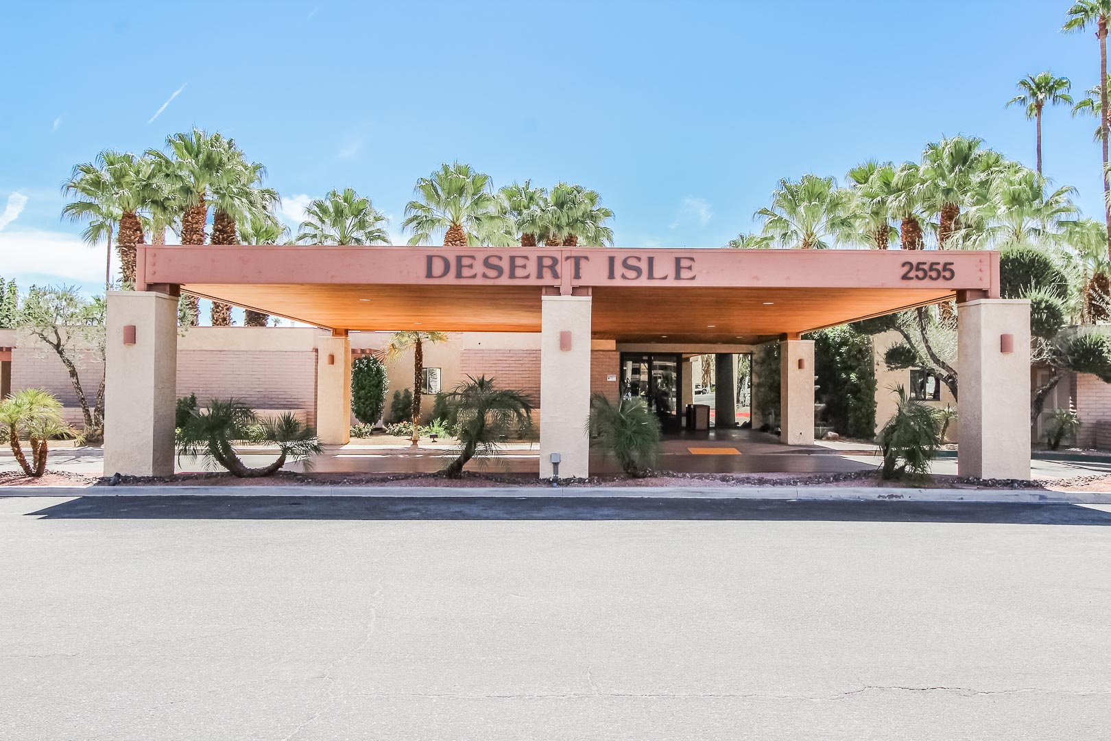 A stoic resort entrance at VRI's Desert Isle Resort in California.